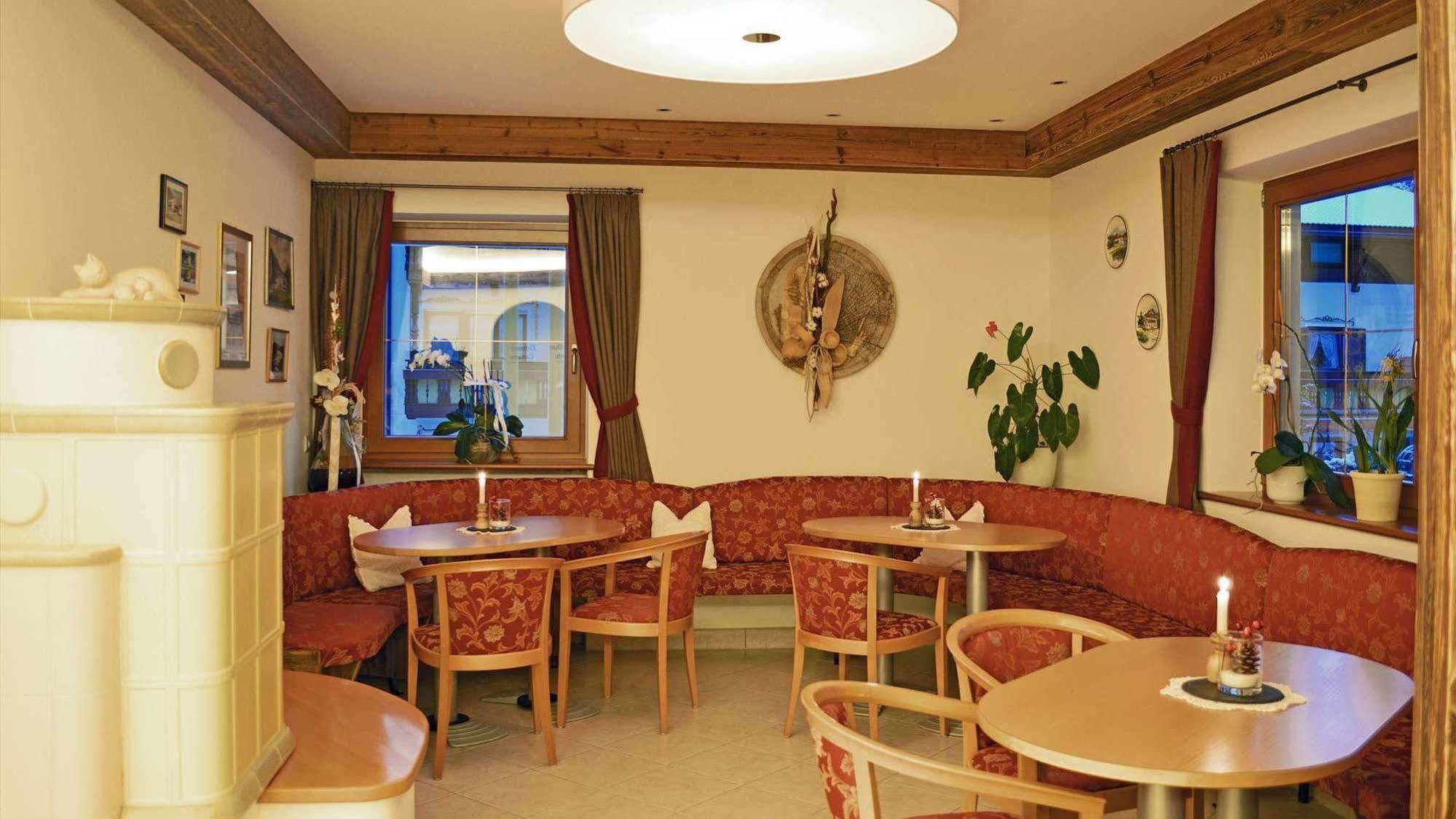 Hotel Trenker Braies  Eksteriør bilde