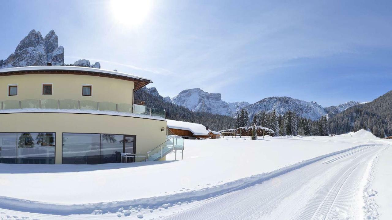 Hotel Trenker Braies  Eksteriør bilde