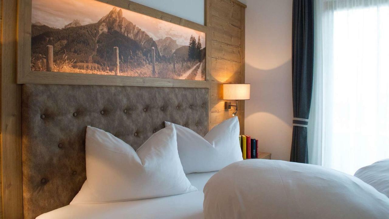 Hotel Trenker Braies  Eksteriør bilde